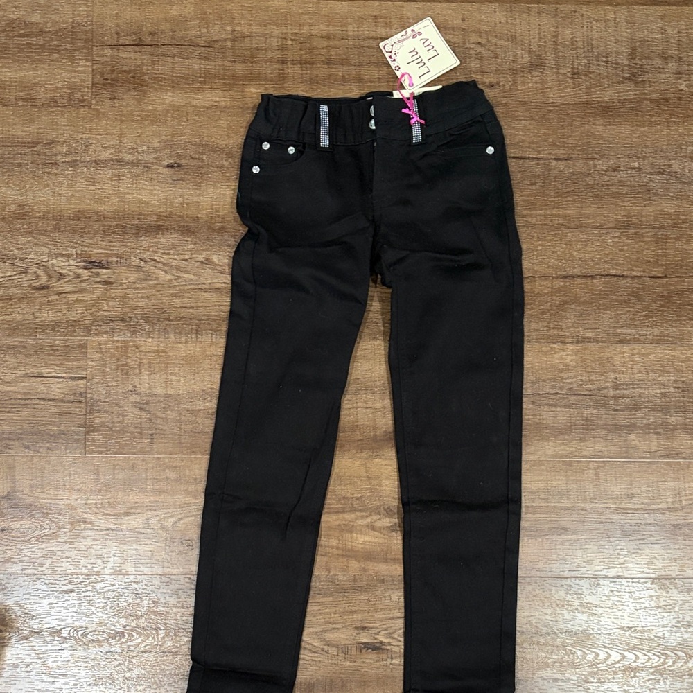 Lulu Black Skinny pants- with stretch